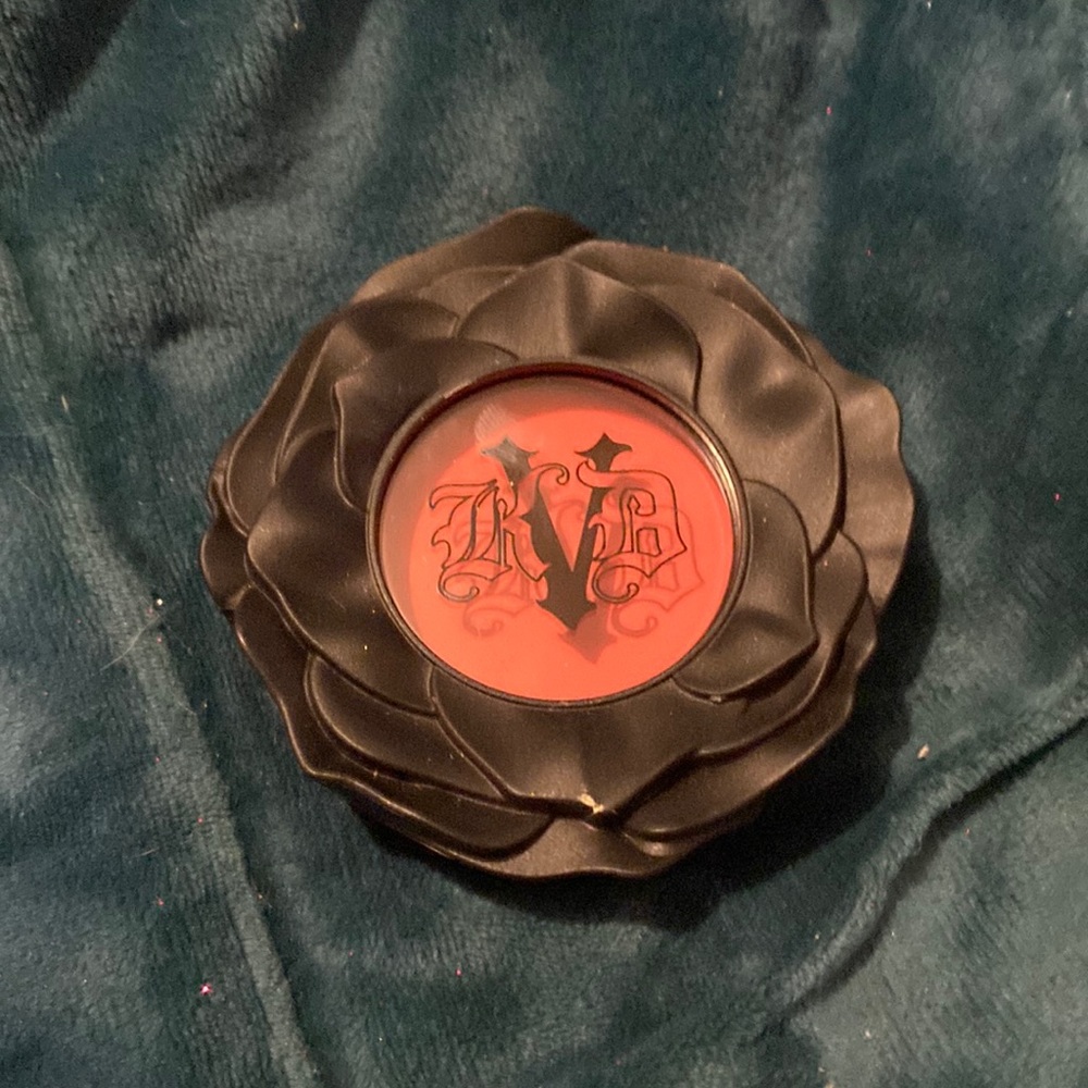 KVD Beauty blush in Poppy